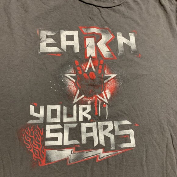 WWE Edge T-Shirt Men's XL Xtra-Large Gray Red Earn Your Scars Rated R Superstar - Picture 2 of 6